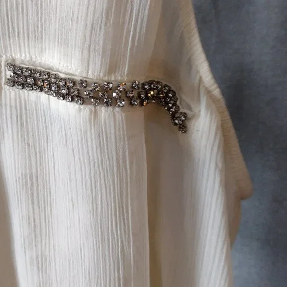 GUESS Off-White Crinkle Chiffon Sleeveless Blouse Small Lace Rhinestone Pockets - Picture 7 of 8